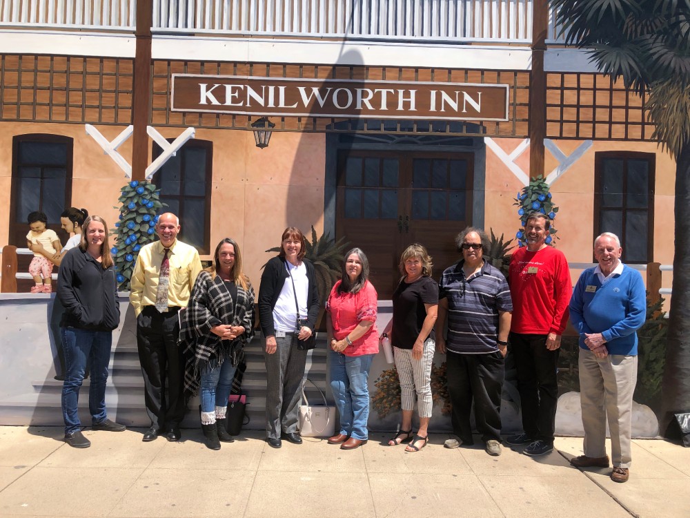 Who We Are Ramona Food and Clothes Closet